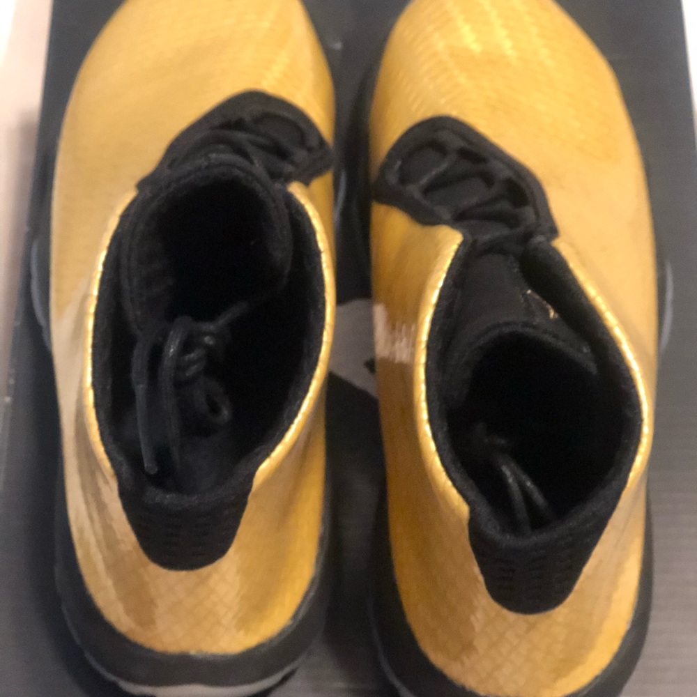air jordan future - Picture 3 of 4